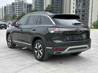 2023 Volkswagen Tayron I Рестайлинг, чёрный, 1740000 рублей, вид 5