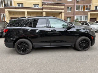 2024 Chevrolet Equinox III Рестайлинг, чёрный, 2649000 рублей, вид 3