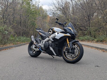 2024 Aprilia Tuono V4, белый, 2100000 рублей, вид 1