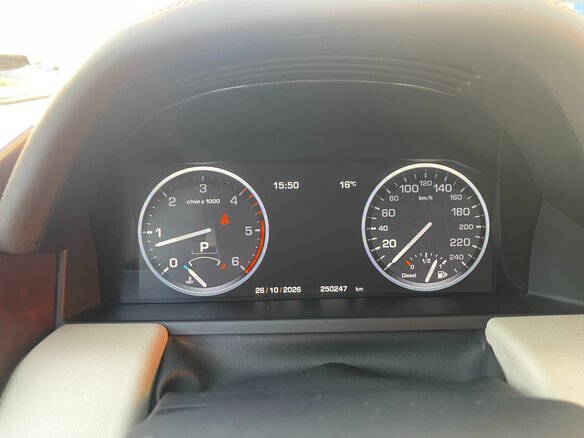 2011 Land Rover Range Rover III Рестайлинг 2, коричневый, 2250000 рублей - вид 5