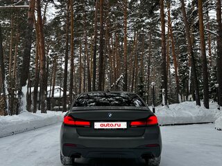 2020 BMW 5 серии 530d xDrive VII (G30/G31/G38) Рестайлинг, серый, 6300000 рублей, вид 4