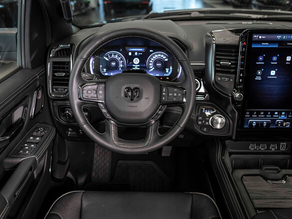 2026 Ram 1500 Crew Cab eTorque V Рестайлинг, чёрный, 11478302 рублей - вид 26