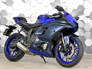 Yamaha YZF-R7
