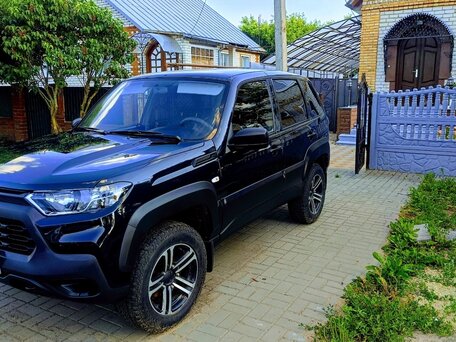 2024 Lada (ВАЗ) Niva Travel I, зелёный, 1100000 рублей, вид 2