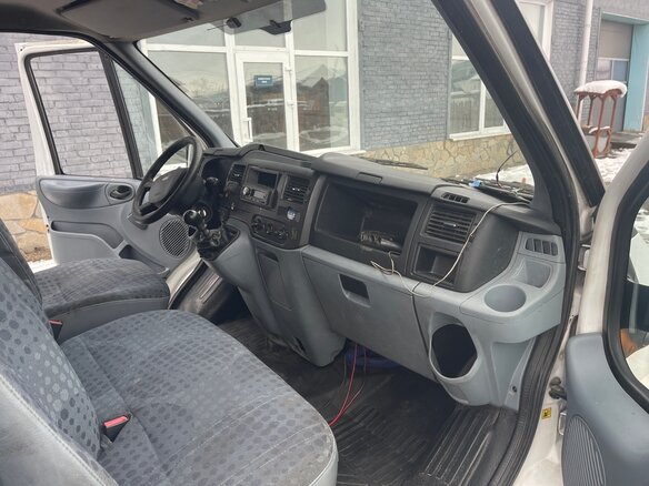 2011 Ford Transit, белый, 850000 рублей - вид 1