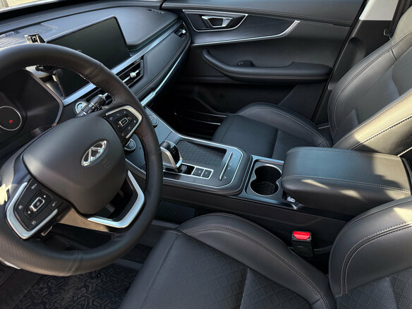 2023 Chery Tiggo 8 I Рестайлинг, серебристый, 1890000 рублей - вид 7