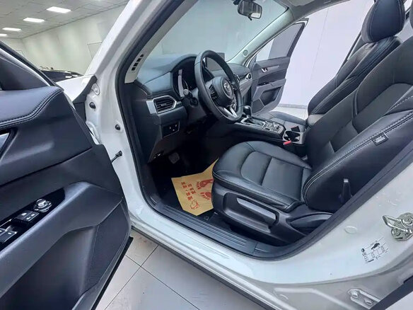 2023 Mazda CX-5 II Рестайлинг, белый, 1950035 рублей - вид 6