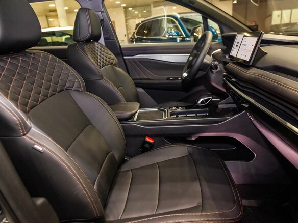 2026 Geely Okavango I Рестайлинг, чёрный, 4085990 рублей - вид 8