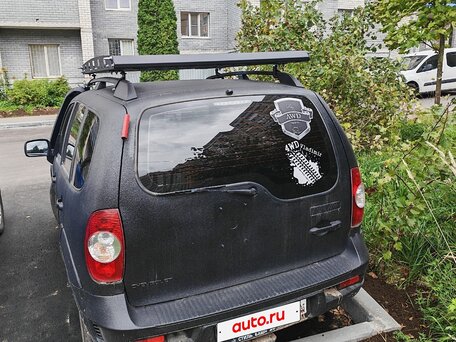 2012 Chevrolet Niva I Рестайлинг, серебристый, 370000 рублей, вид 4