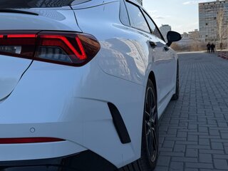 2024 Kia K5 III, белый, 3300000 рублей, вид 4
