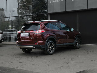 2017 Toyota RAV4 IV (XA40) Рестайлинг, красный, 2020000 рублей, вид 4