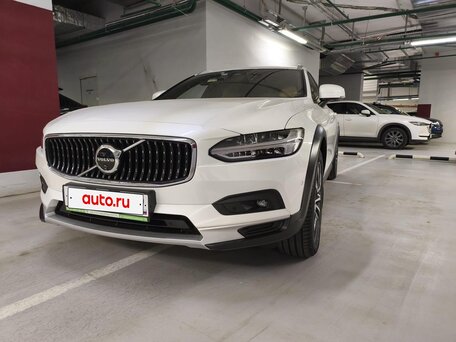 2024 Volvo V90 Cross Country I Рестайлинг, белый, 8400000 рублей, вид 3