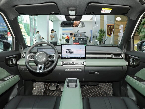2026 Baojun Yep Plus, чёрный, 2095000 рублей - вид 11