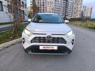 2020 Toyota RAV4 V (XA50), белый, 2900000 рублей, вид 3