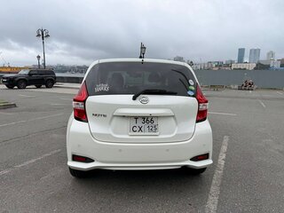 2018 Nissan Note II Рестайлинг, белый, 950000 рублей, вид 4