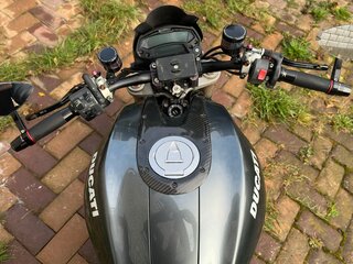 2011 Ducati Monster 1100, серый, 700000 рублей, вид 4