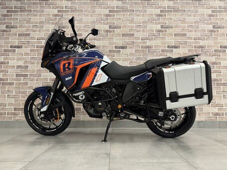 2017 KTM 1290 Super Adventure S, чёрный, 1163000 рублей, вид 3