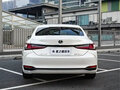 2024 Lexus ES 200 VII Рестайлинг, белый, 4633000 рублей - вид 4