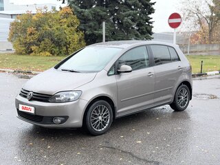 2010 Volkswagen Golf Plus II, бежевый, 565000 рублей, вид 1