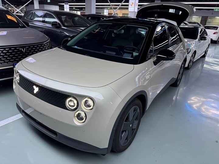 Открыть фотографии: Nio Firefly