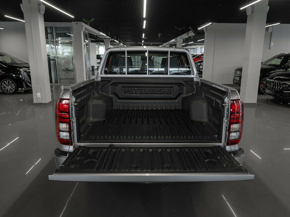2026 Mitsubishi L200 VI, серебристый, 5700000 рублей - вид 6
