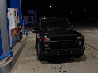 2021 Lada (ВАЗ) 2121 (4x4) Urban I Рестайлинг (2020), чёрный, 1050000 рублей, вид 4