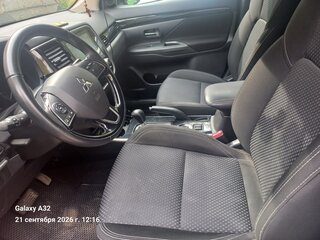2021 Mitsubishi Outlander III Рестайлинг 3, чёрный, 2300000 рублей, вид 2