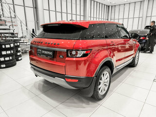 2012 Land Rover Range Rover Evoque 6-speed I, красный, 1899000 рублей, вид 5