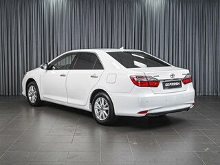 2016 Toyota Camry VII (XV50) Рестайлинг, белый, 1929000 рублей, вид 2