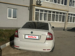 2011 Skoda Octavia II (A5) Рестайлинг, белый, 1000000 рублей, вид 5