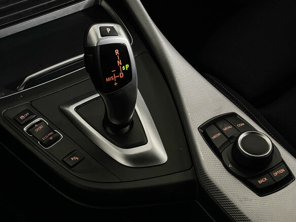2019 BMW 1 серии 118i II (F20/F21) Рестайлинг 2, синий, 2397000 рублей - вид 15