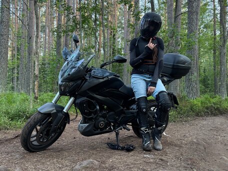 2023 Bajaj Dominar 400, чёрный, 420000 рублей, вид 2