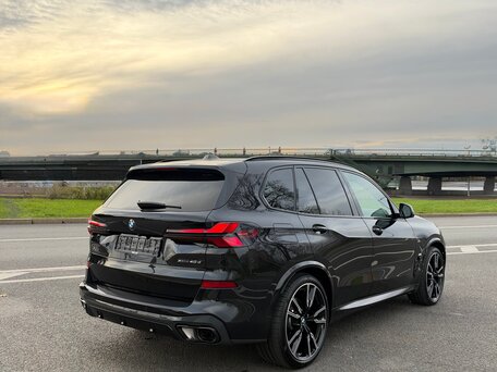 2025 BMW X5 40d IV (G05/G18) Рестайлинг, чёрный, 14490000 рублей, вид 5