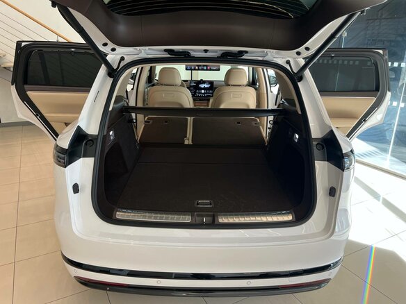 2026 Aito M7 53.4 kWh II, белый, 9390000 рублей - вид 14