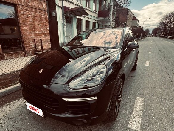 2017 Porsche Cayenne Diesel II Рестайлинг (958), чёрный, 4500000 рублей