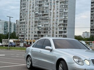 2002 Mercedes-Benz E-Класс 220 III (W211, S211), серый, 800000 рублей, вид 2