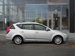 2008 Kia Ceed I, серебристый, 550000 рублей, вид 4
