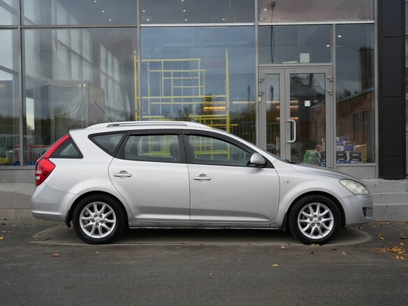 2008 Kia Ceed I, серебристый, 550000 рублей - вид 3