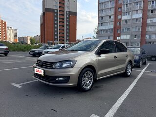 2016 Volkswagen Polo V Рестайлинг, бежевый, 1125000 рублей, вид 1