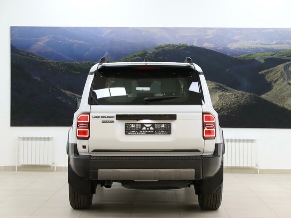 2026 Toyota Land Cruiser Prado 250 Series, белый, 11400000 рублей - вид 4