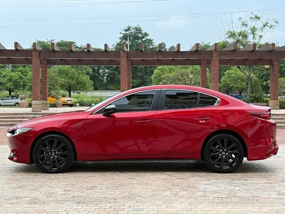2023 Mazda 3 Axela IV (BP), пурпурный, 1890000 рублей - вид 7