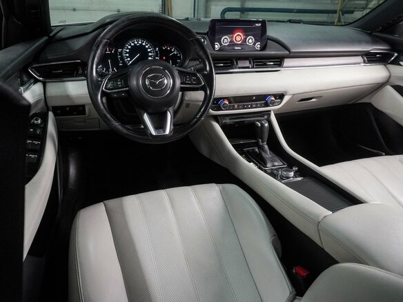 2018 Mazda 6 III (GJ) Рестайлинг 2, белый, 2129000 рублей - вид 5