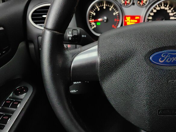 2010 Ford Focus II Рестайлинг, серый, 529000 рублей - вид 16