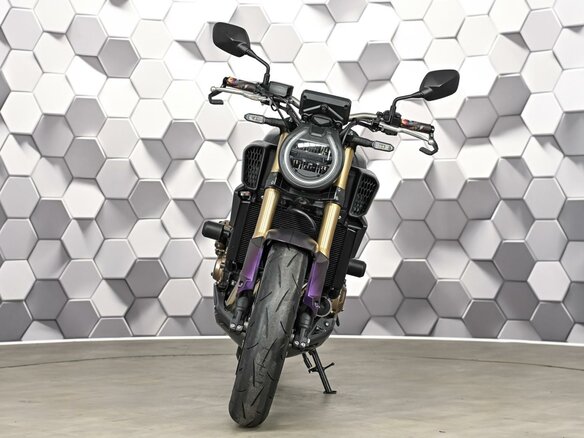 2024 Honda CB 650R, чёрный, 1177000 рублей - вид 4