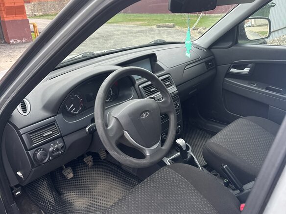 2015 Lada (ВАЗ) Priora I Рестайлинг, серебристый, 630000 рублей - вид 4