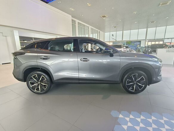 2026 Omoda C5 II, серебристый, 2603000 рублей - вид 5