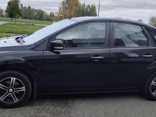 2009 Ford Focus II Рестайлинг, чёрный, 800000 рублей, вид 4