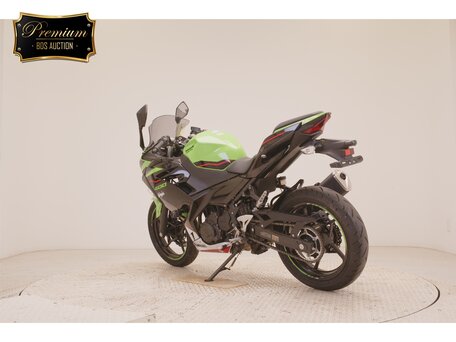 2022 Kawasaki Ninja 400, зелёный, 650000 рублей, вид 3