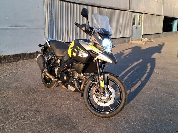 2020 Suzuki V-Strom 1000, жёлтый, 850000 рублей - вид 4