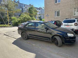 2009 Volkswagen Jetta V, чёрный, 500000 рублей, вид 2